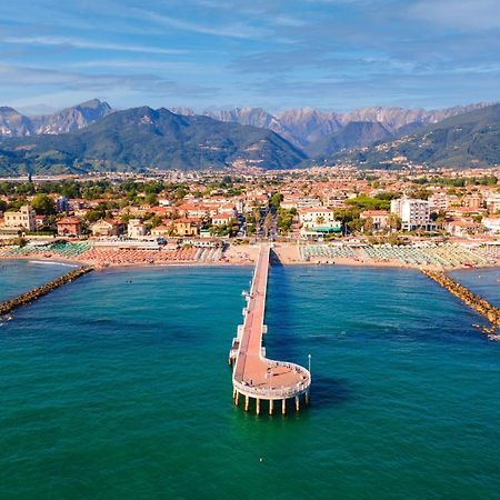 Appartamento Moderno Sul Mare Marina di Massa Ngoại thất bức ảnh